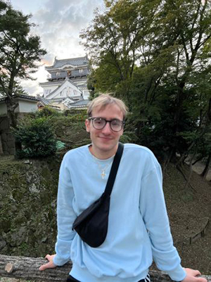 Simon Weber '25 studeerde in het buitenland in Japan.